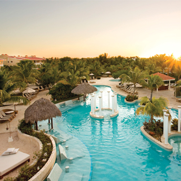 featured-favorites-megaresorts-melia-caribe-tropical